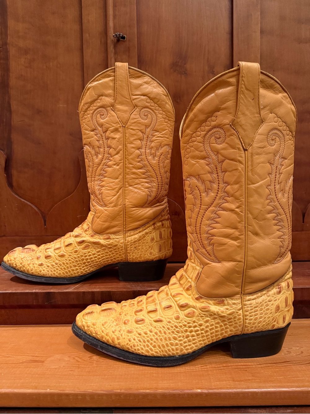 Sheriff Vintage Embossed Leather Cowboy Boots Men’s Size 11.5E